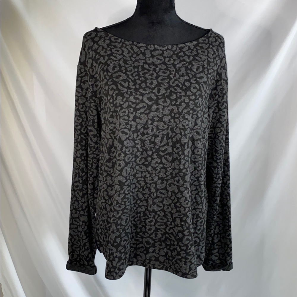 H&M Gray Black Leopard Print Elastic Hem Roll Cuff Blouse L